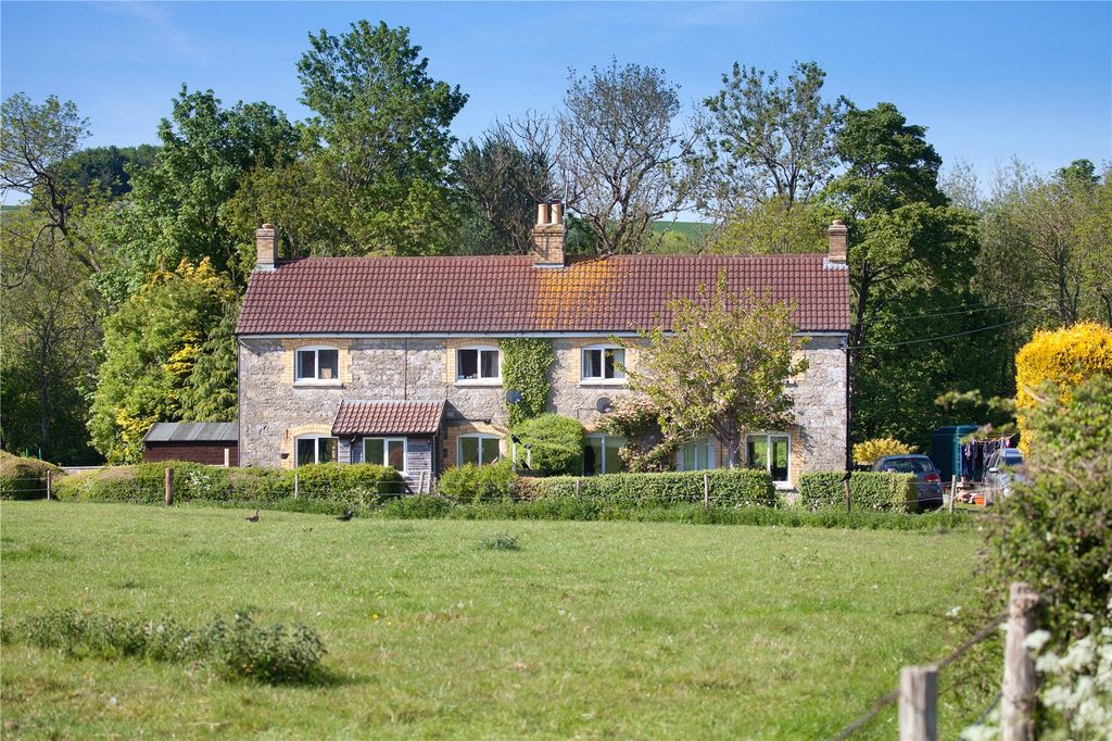 Property photo 1 of 2 1 And 2 Watermeadow