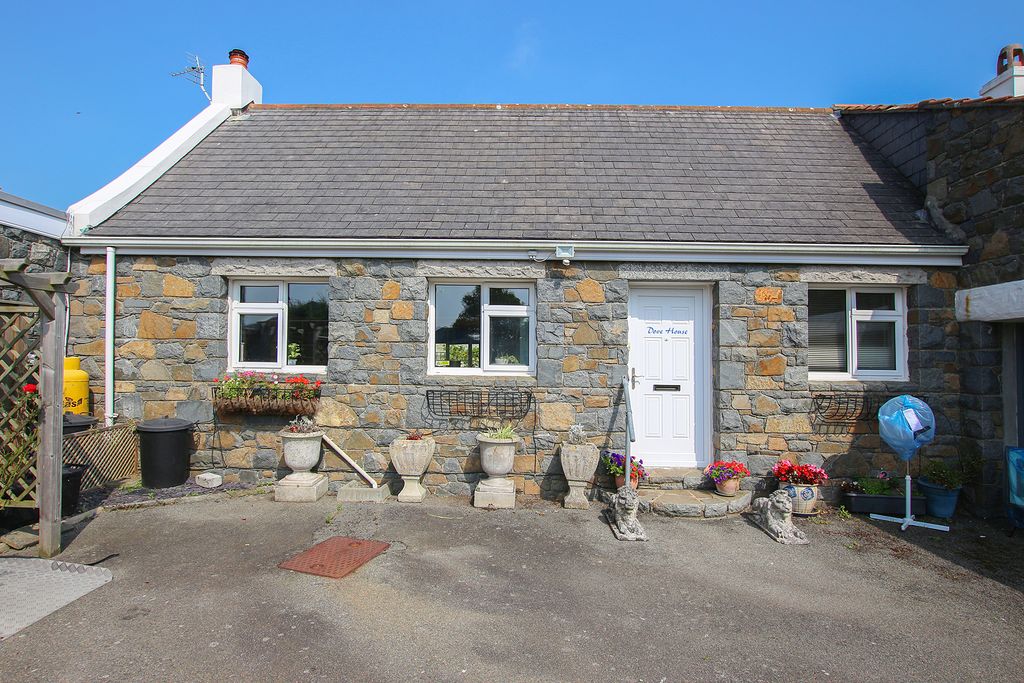 Property photo 3 of 24 Photo 2