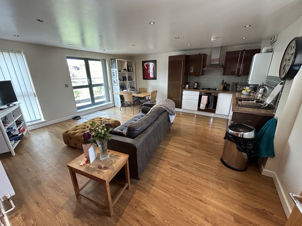 Property photo 2 of 11 Img_5702