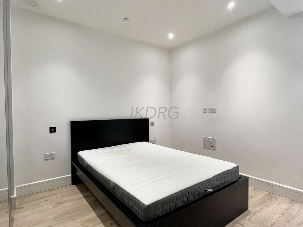 Property photo 3 of 5