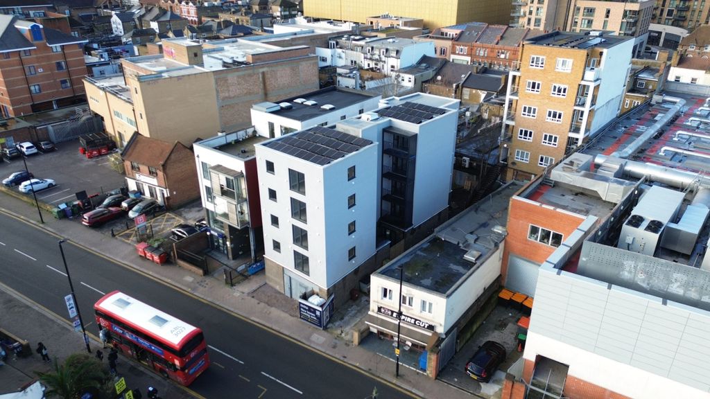 Property photo 1 of 5