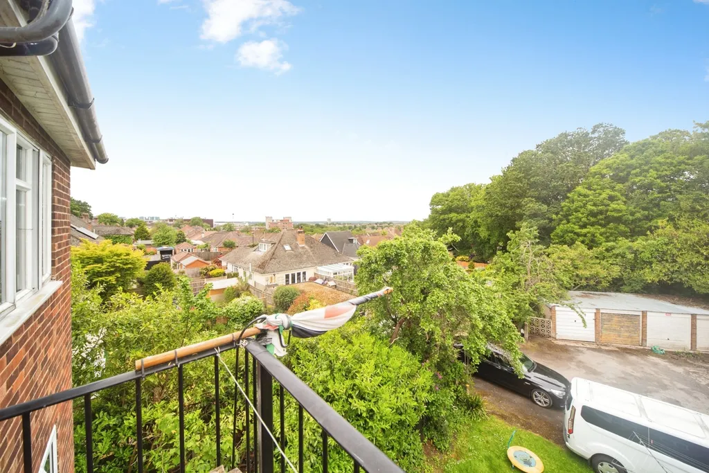 Coxford Road, Southampton, Hampshire SO16 - View 6