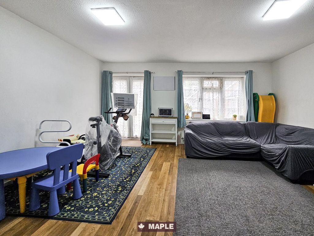 Property photo 3 of 15