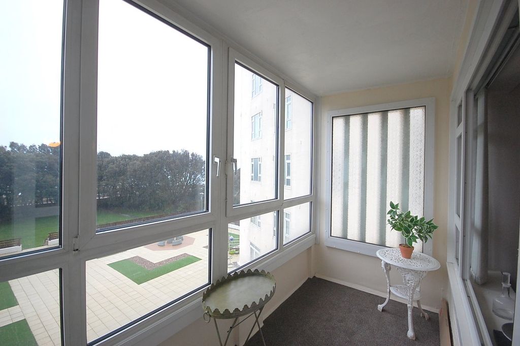 Property photo 2 of 6 Sunroom