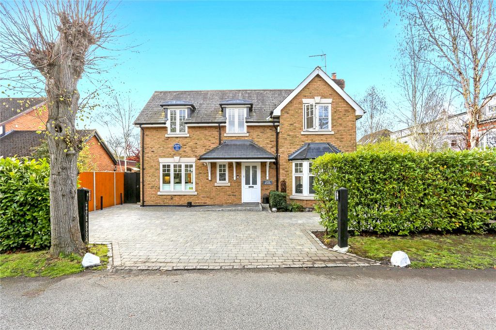 Property photo 1 of 27 Picture No. 10