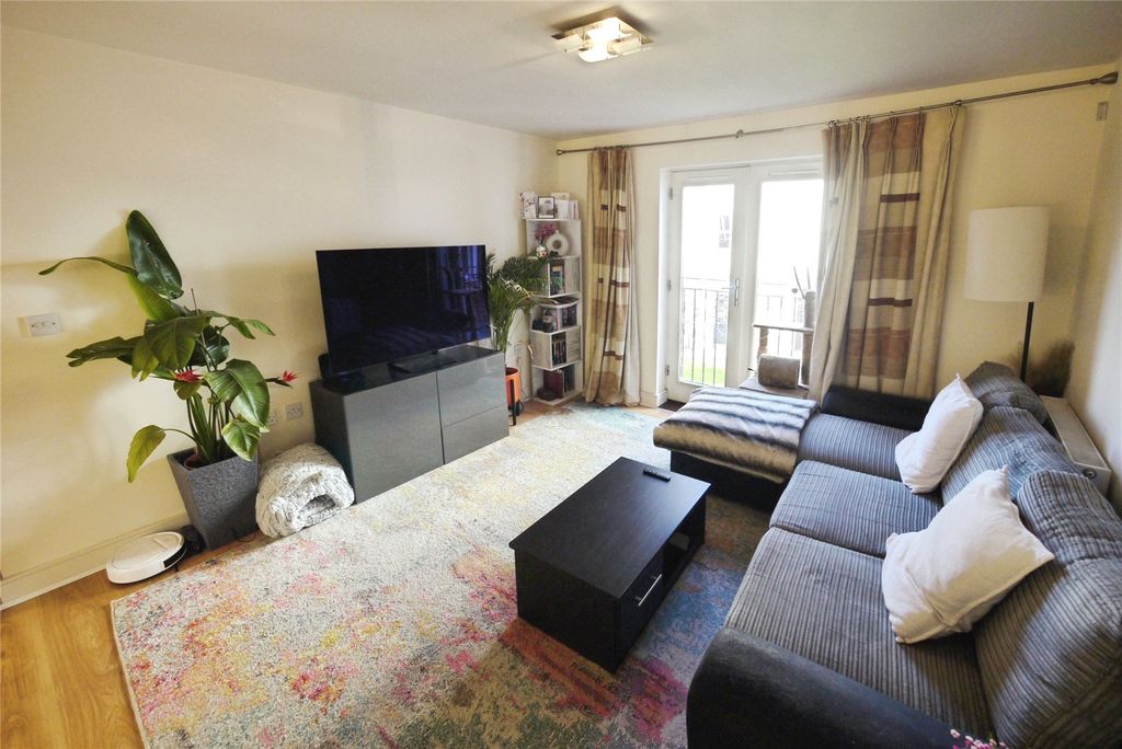 Property photo 2 of 12 Picture No. 42