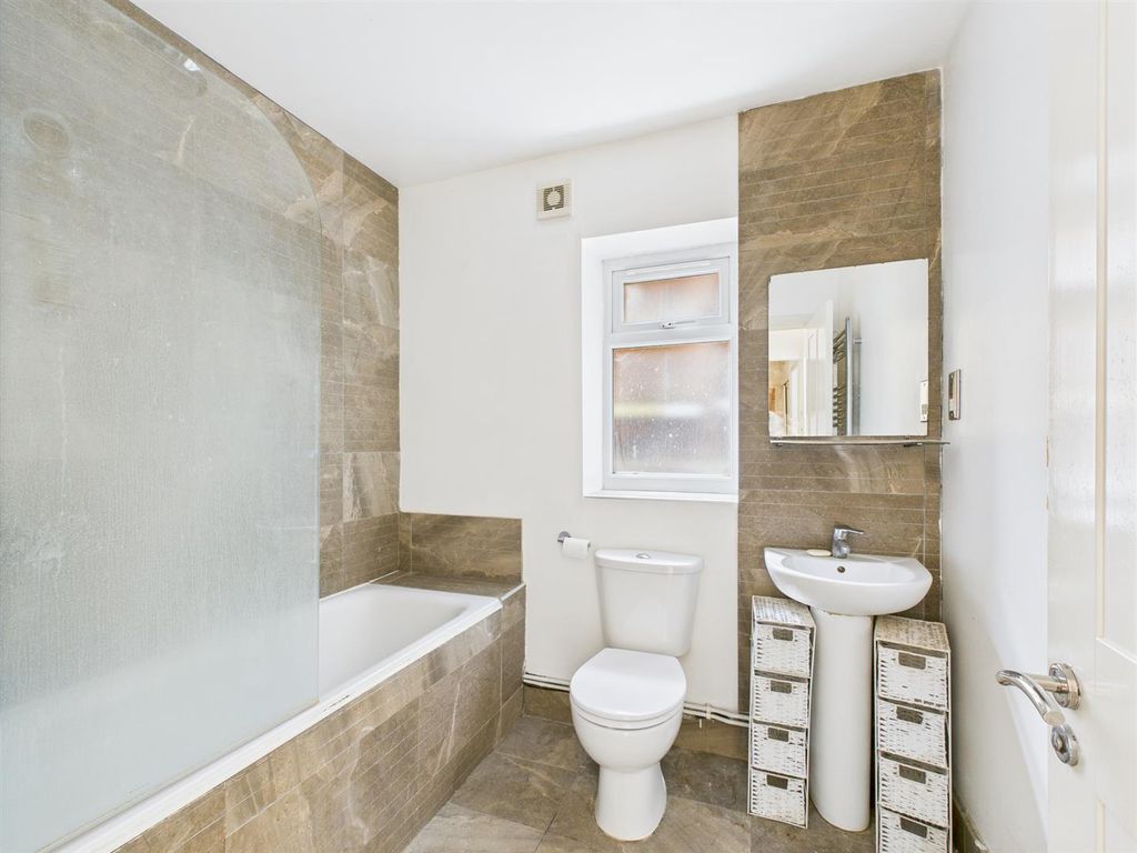 Property photo 3 of 5 Cam02885G0-Pr0460-Still002.Jpg