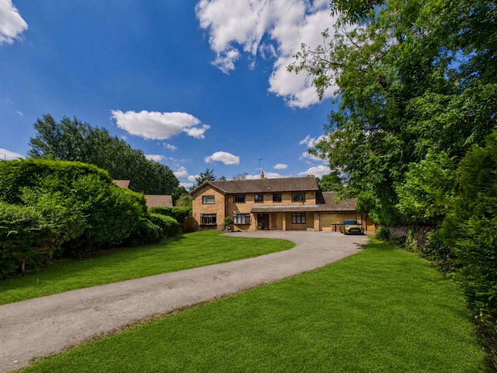 Property photo 1 of 45