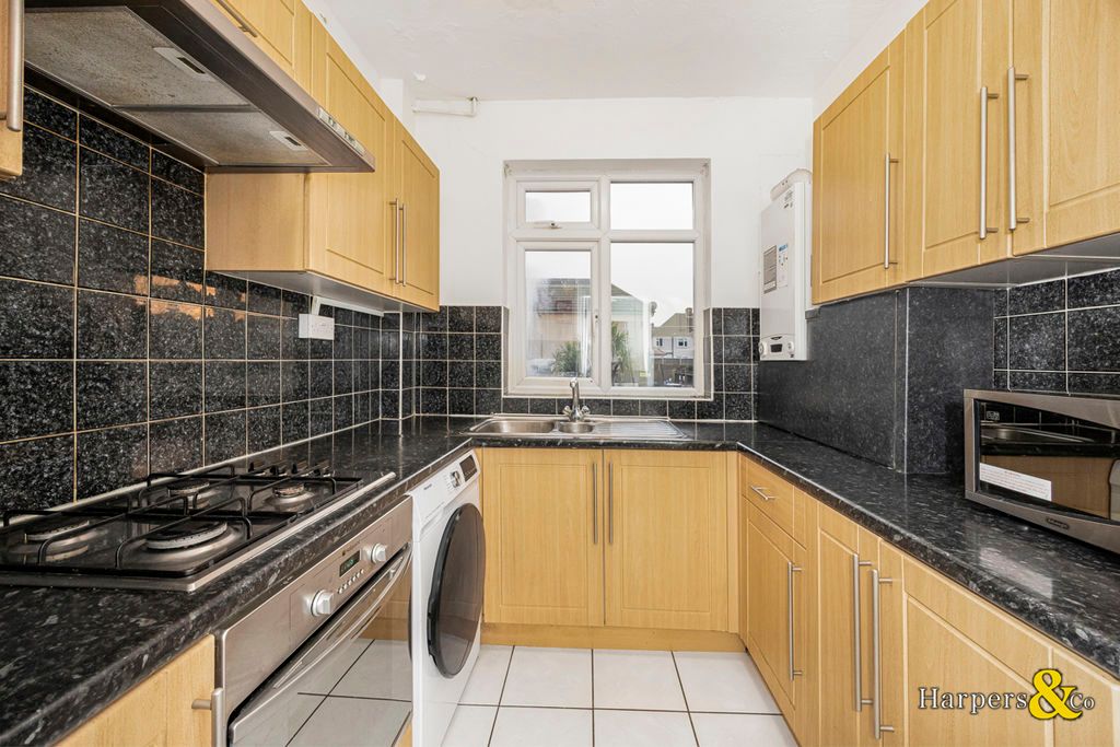 Property photo 2 of 20 Photo 13