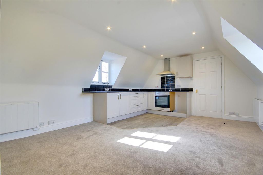 Property photo 3 of 8 Img_4420-Img_4422.Jpg