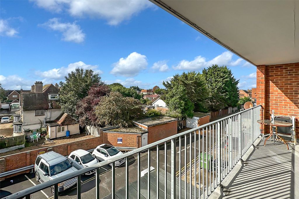 Property photo 2 of 10 Picture No. 03