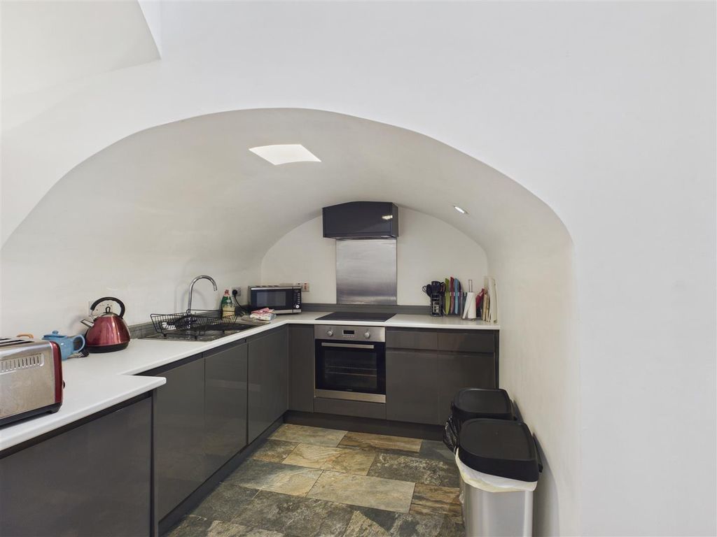 Property photo 2 of 15 Kitchen