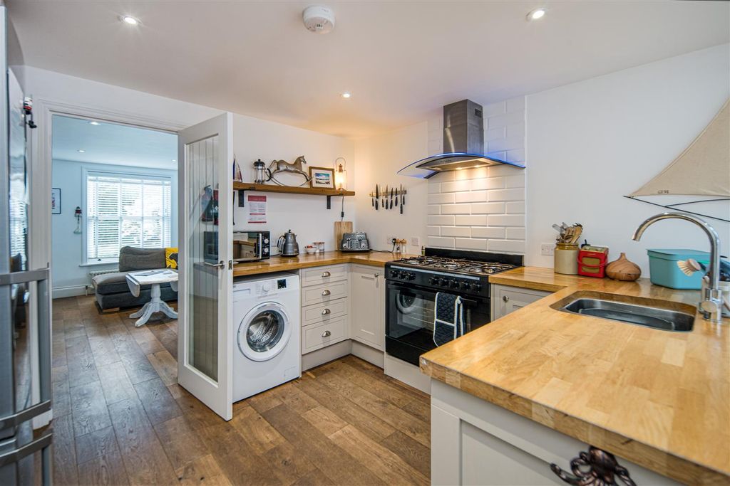 Property photo 3 of 19 2309-012.Jpg