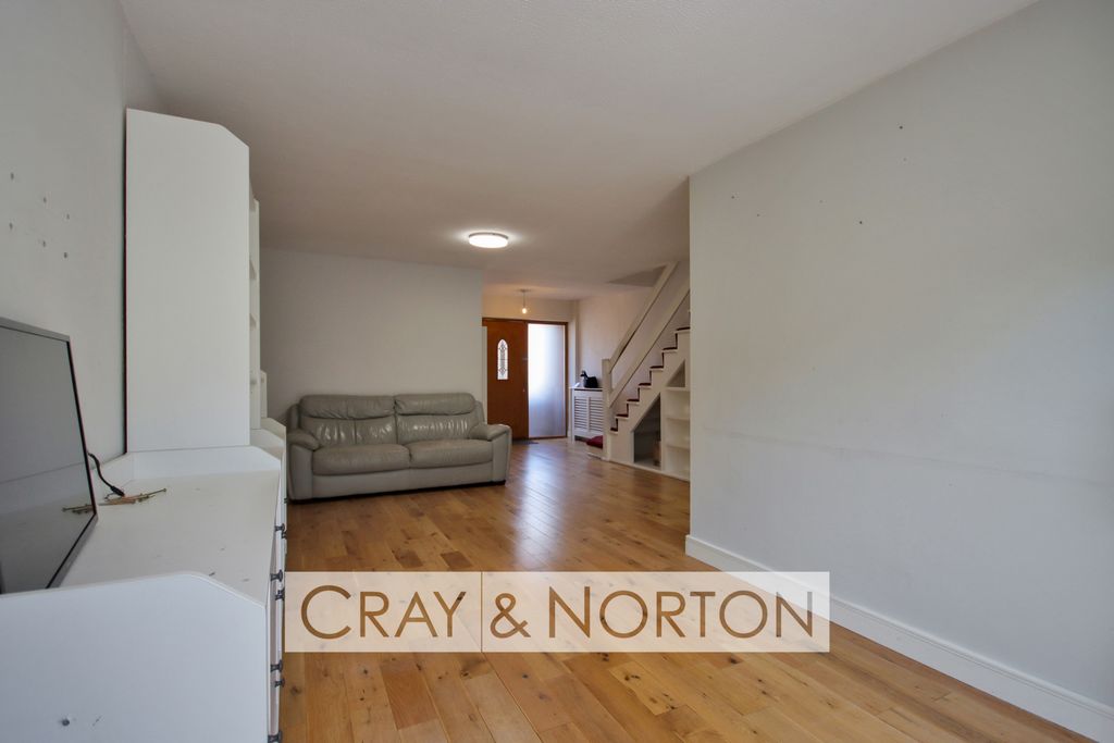 Property photo 3 of 12 Photo 9