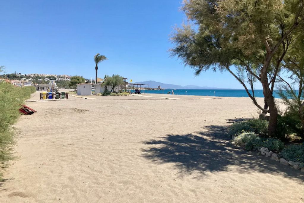 Property photo 3 of 5