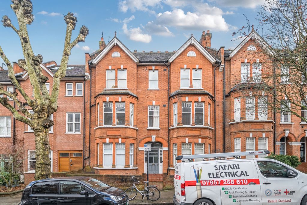 Property photo 1 of 16