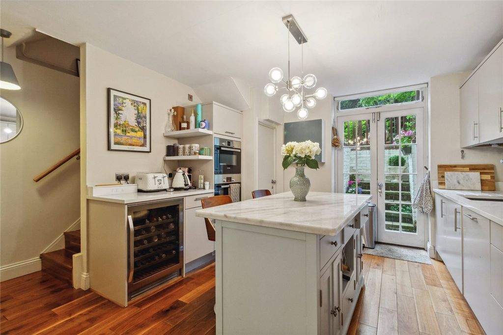 Property photo 2 of 6 Picture No. 19