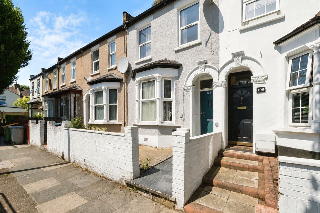 Property photo 1 of 17 Picture No. 29