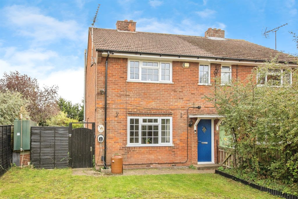 Property photo 2 of 20