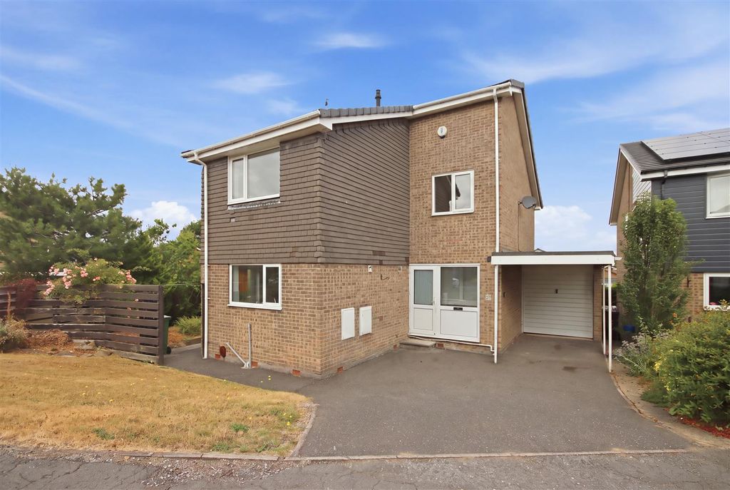 Property photo 1 of 19 Front