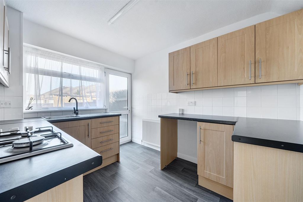 Property photo 2 of 15 Kitchen