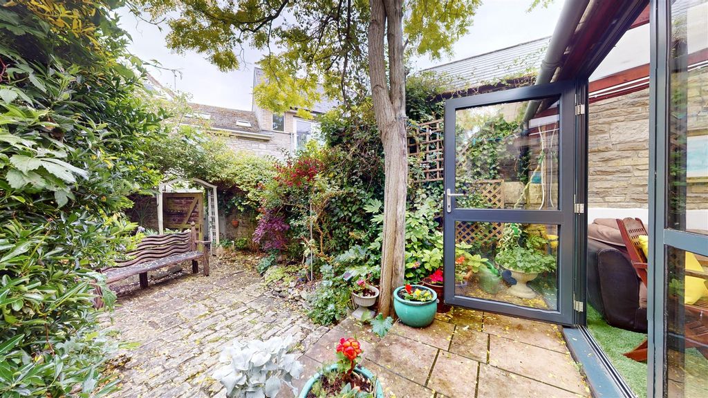 Property photo 1 of 10 5-Arcade-Terrace-06152024_084000.Jpg