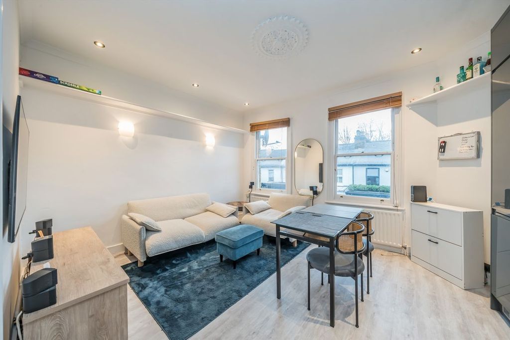 Property photo 2 of 4