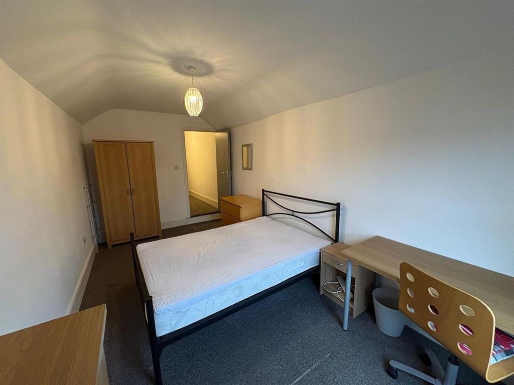 Property photo 2 of 10 Room4 New 3.Jpg