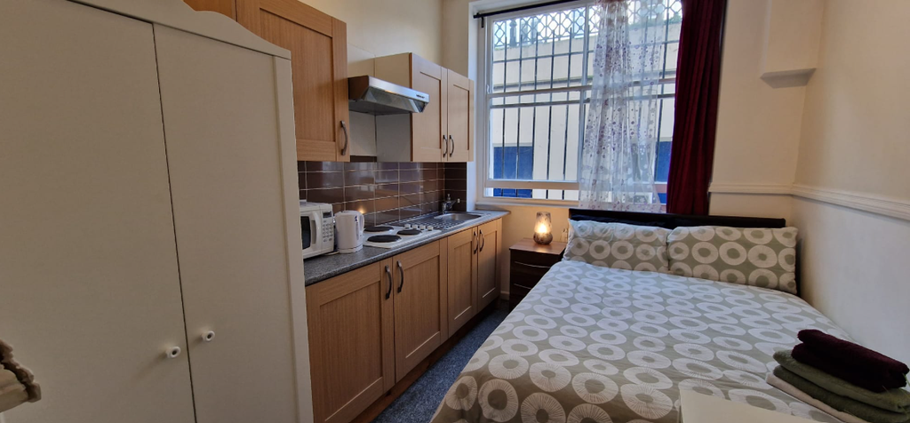 Property photo 1 of 4