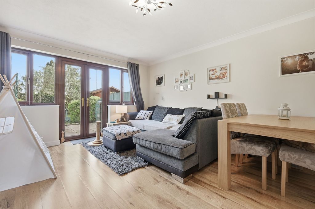 Property photo 3 of 14