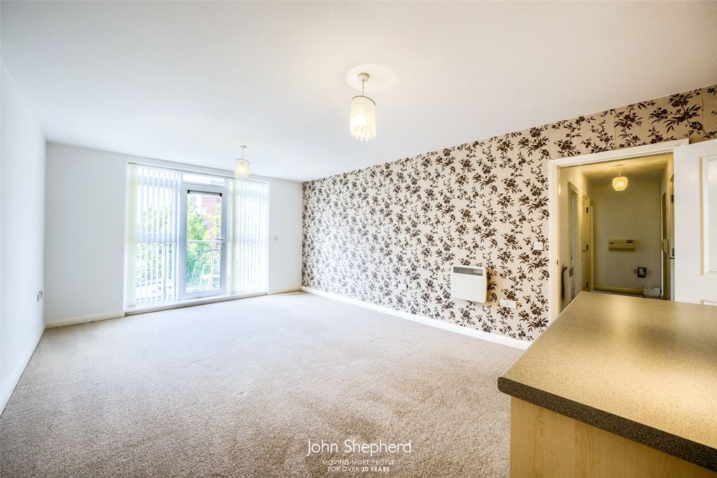 Property photo 2 of 14 Picture No. 12
