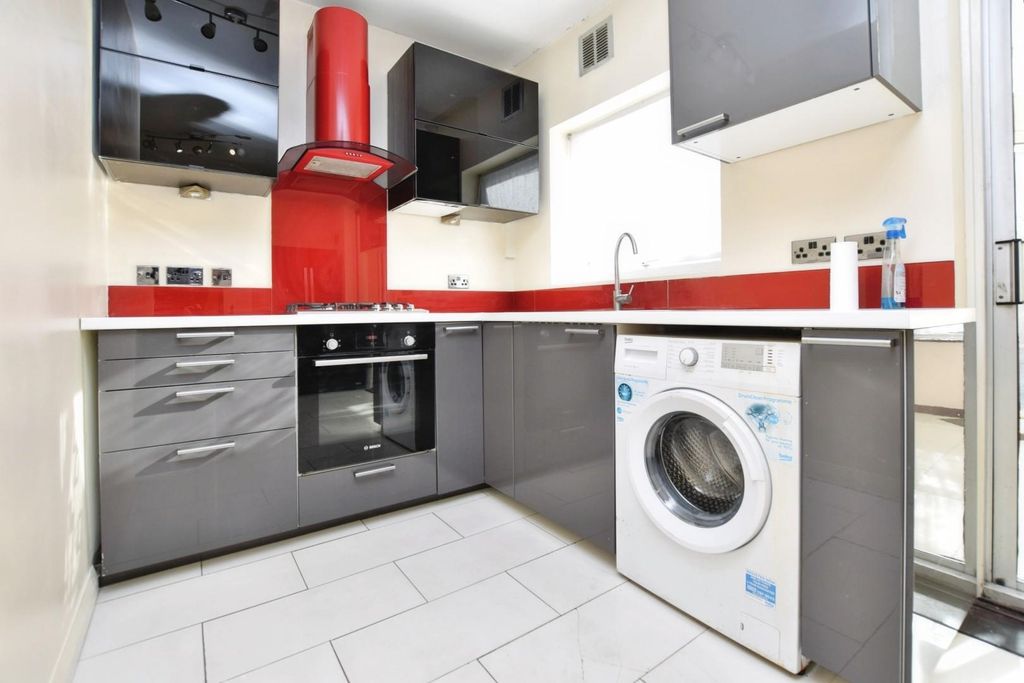 Property photo 2 of 13 c3987Cf9-Dsc_0996.Jpg