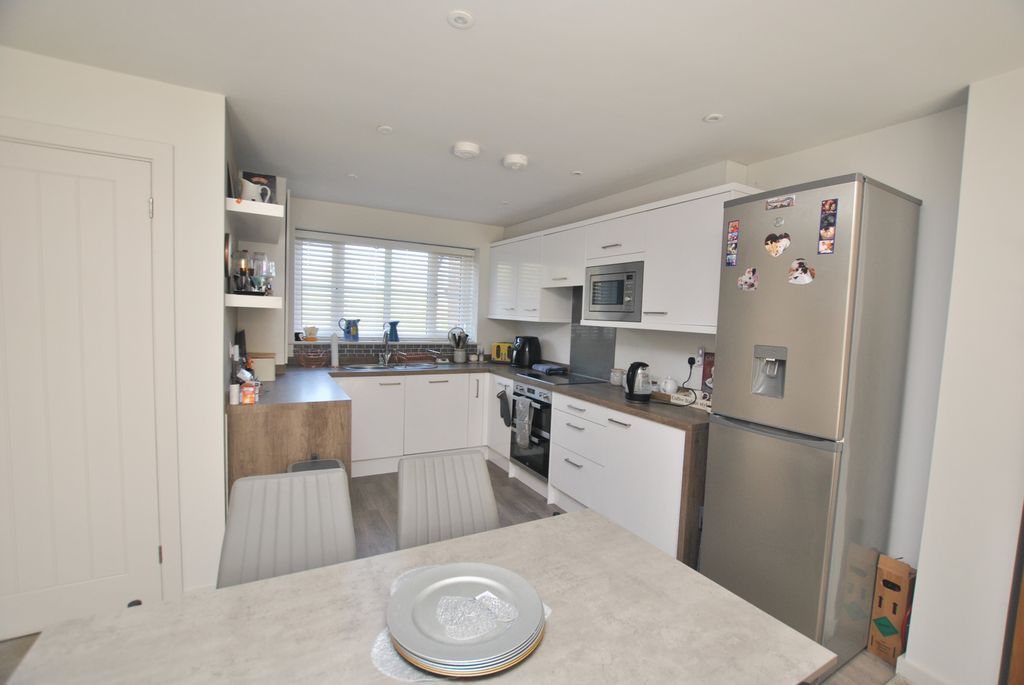 Property photo 2 of 16 Kitchen_Edited