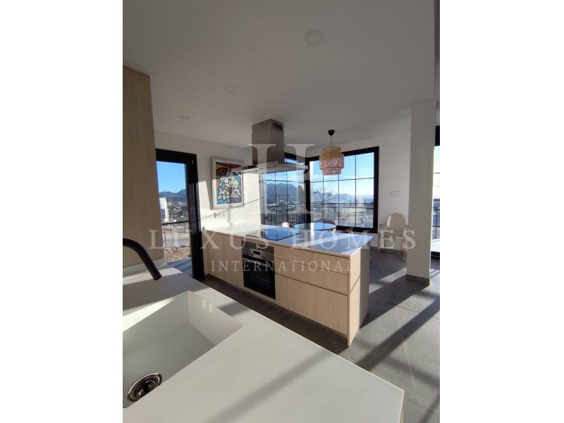 Property photo 3 of 26