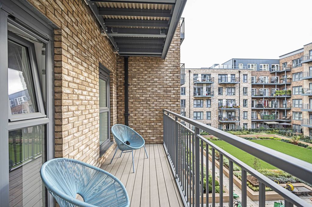 Property photo 1 of 5