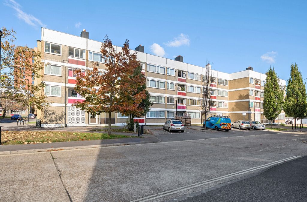 Property photo 1 of 11 1368935-3-68F0F65...