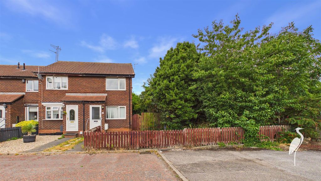 Property photo 1 of 18
