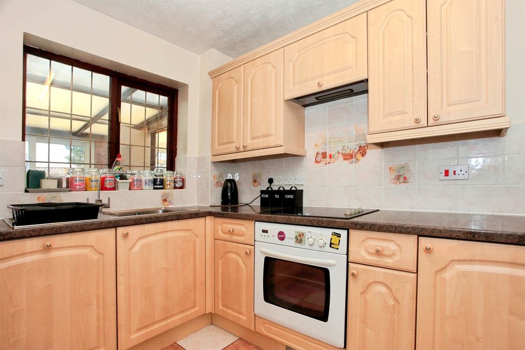 Property photo 3 of 15