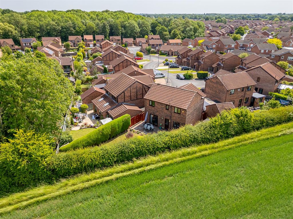 Property photo 3 of 17 Drone