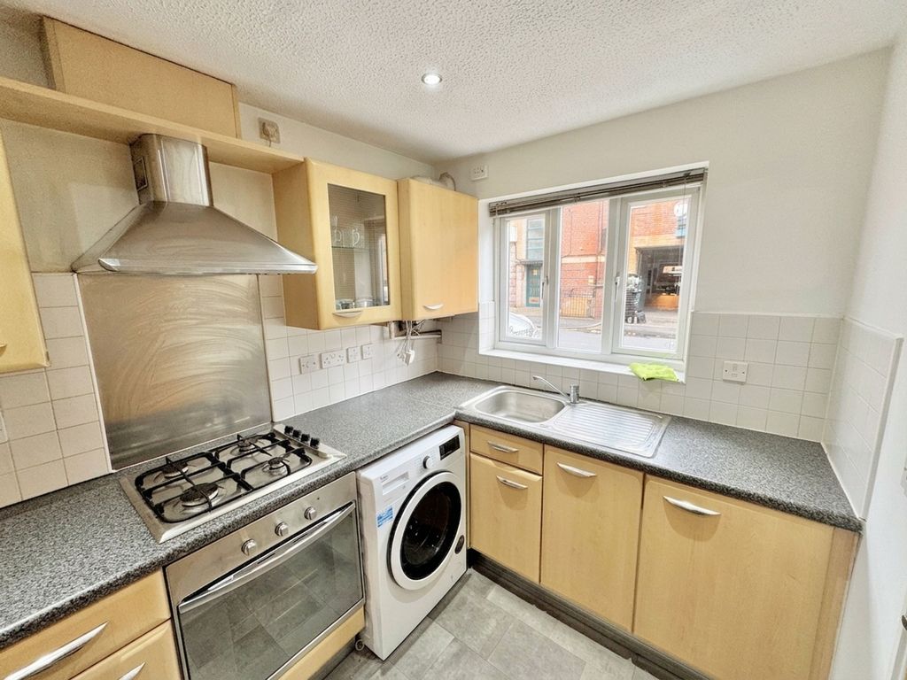 Property photo 3 of 13