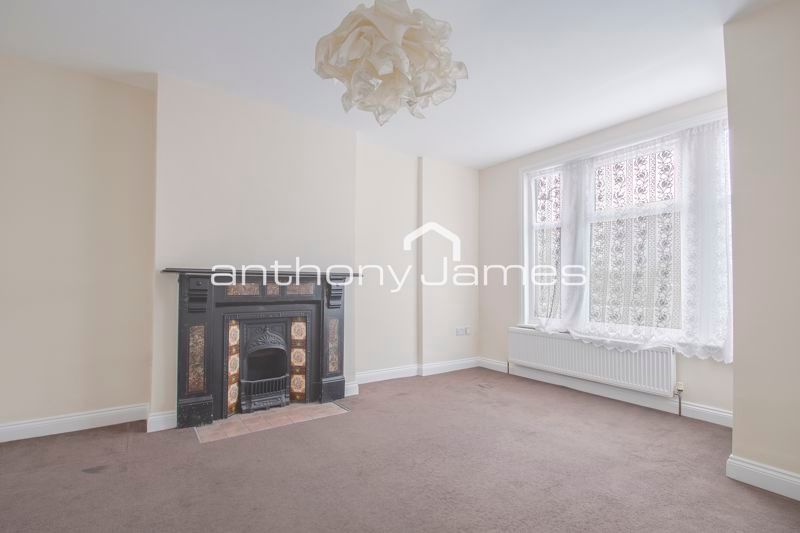 Property photo 3 of 16 Photo 11