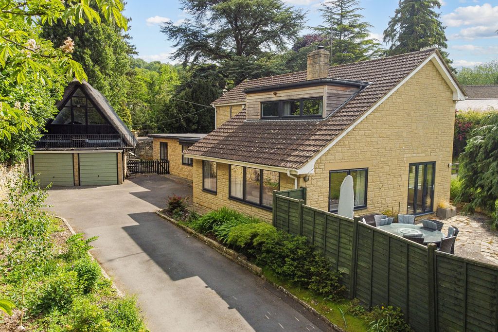 Property photo 1 of 22