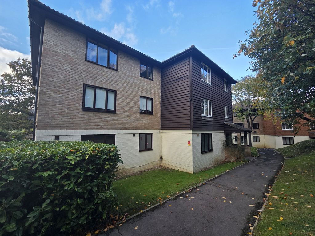 Property photo 1 of 8