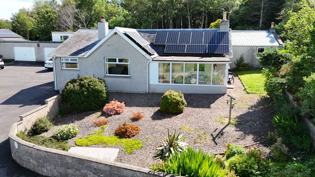 Property photo 1 of 32