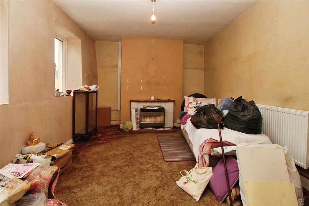 Property photo 3 of 18 Picture No. 05