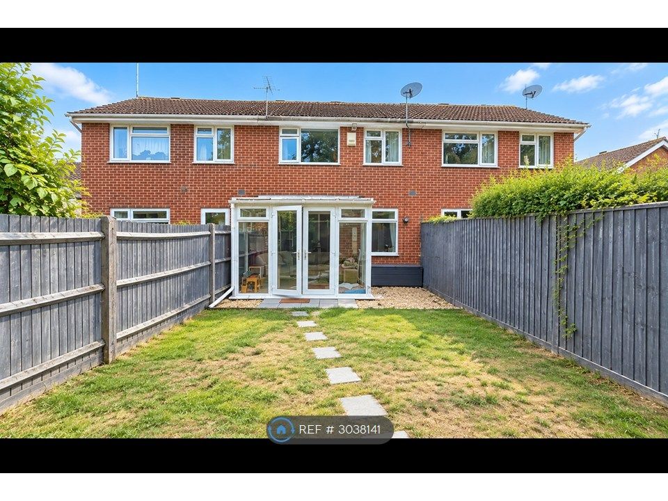 Property photo 2 of 8 Rear Garden