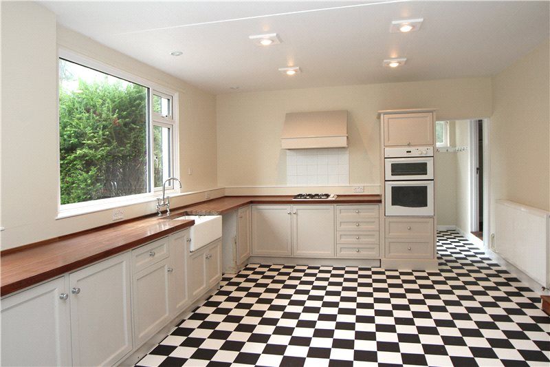 Property photo 2 of 10 Picture No. 11