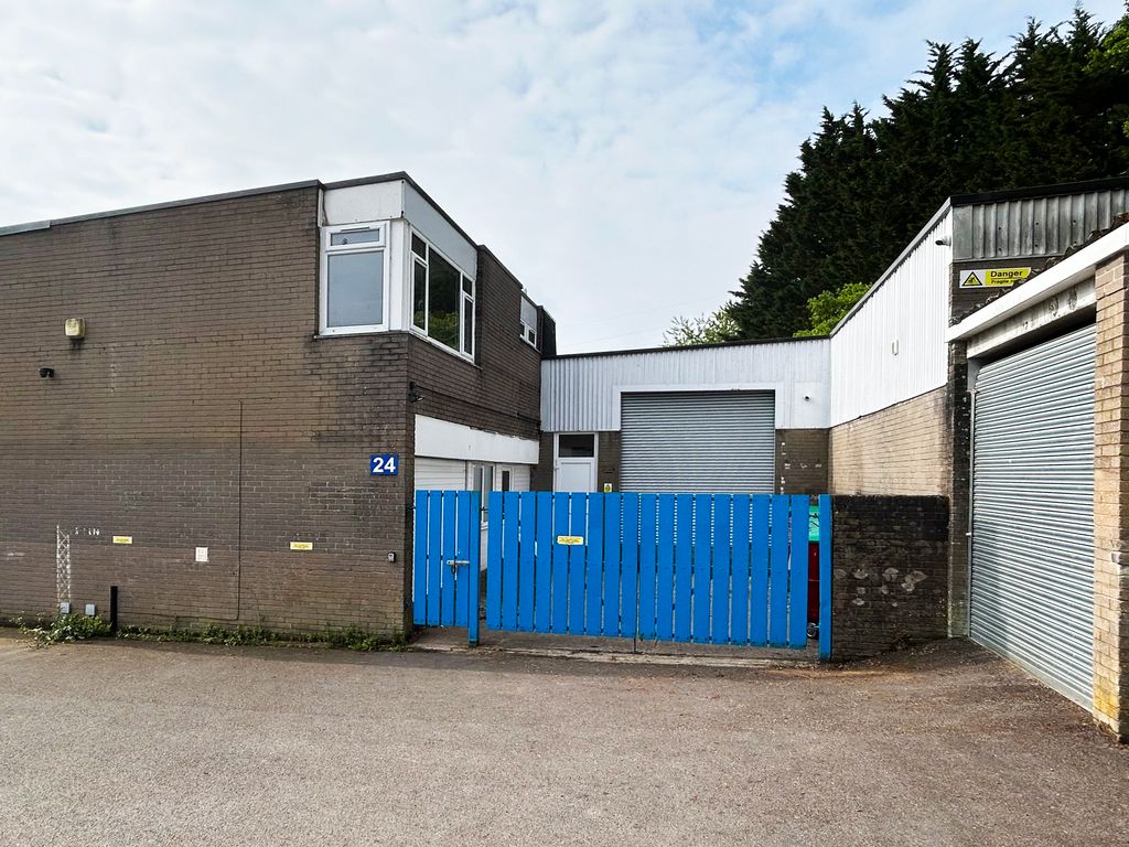 Property photo 1 of 11