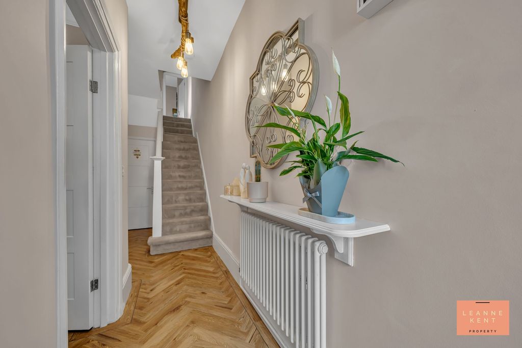 Property photo 2 of 50