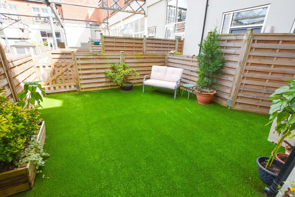 Property photo 3 of 13